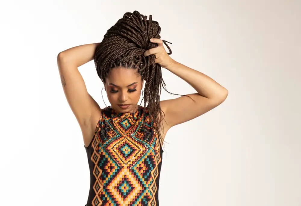 Knotless Braids vs Box Braids: Which Style is Better?